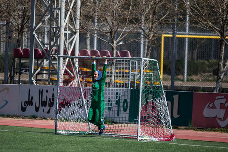 صعود بم و سپاهان به مرحله نهایی فوتبال زنان/ ذوب آهن حذف شد